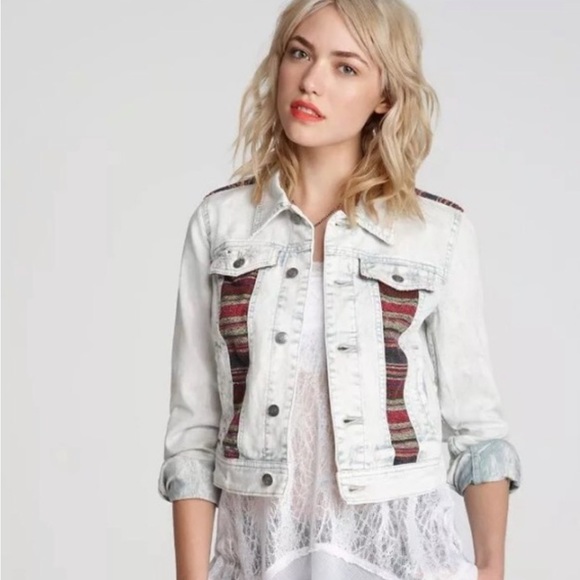 Free People Cropped, Baja White Washed Denim Jean Jacket - Picture 2 of 11